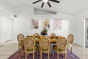 Family Villa, Garden View | Dining - Residentas Hali Ridge (Kissimmee)
