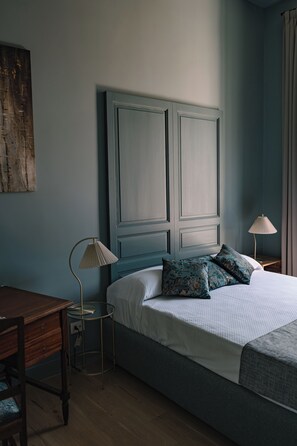 Desk, iron/ironing board, free WiFi, bed sheets - Silva Apartment (Catania)
