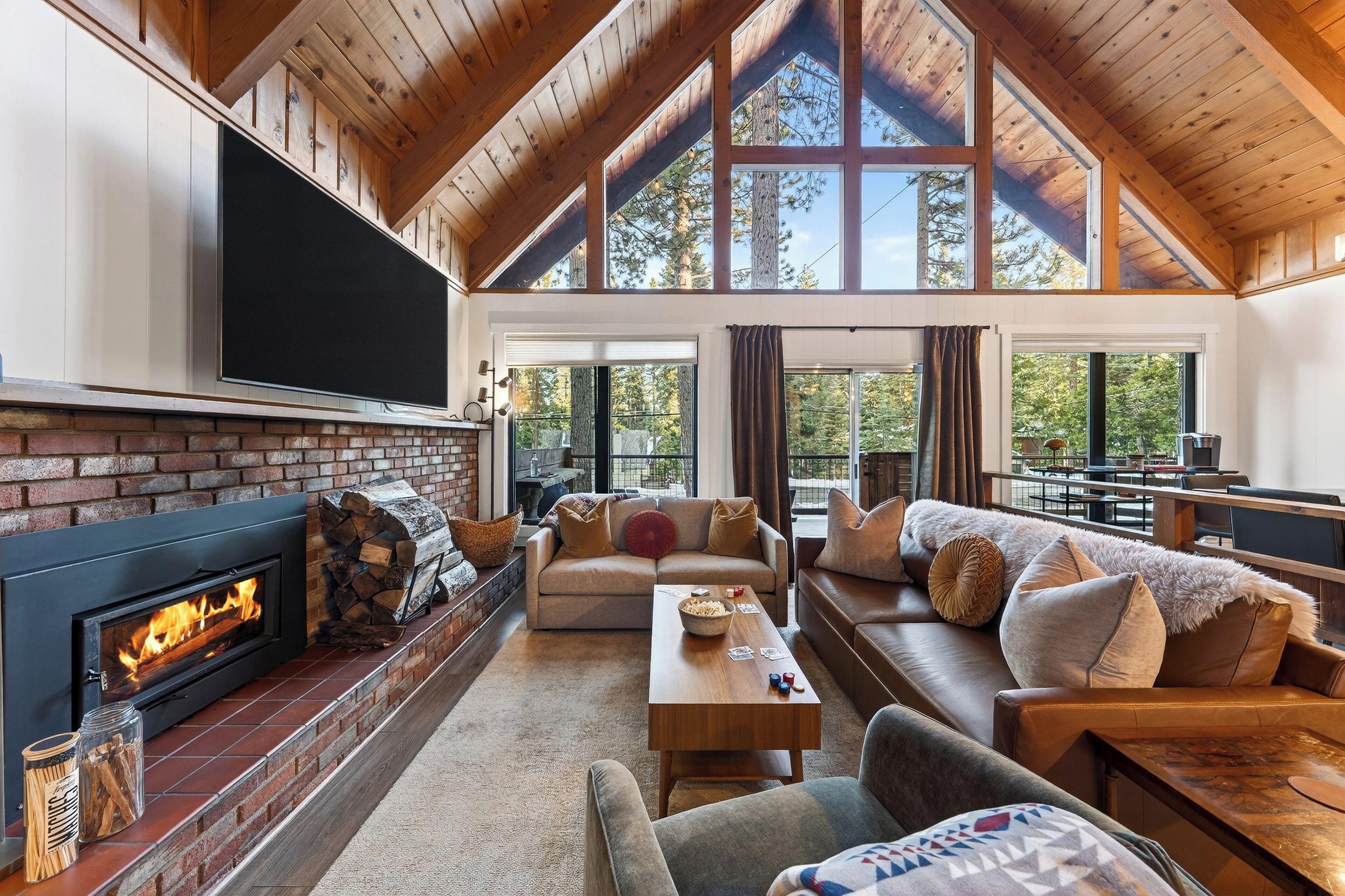 智能電視、壁爐