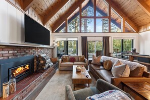 Smart TV, fireplace - Modern Cabin • Spa • Firepit & Deck • Near Palisades | Tahoe A-Frame Retreat (Carnelian Bay)
