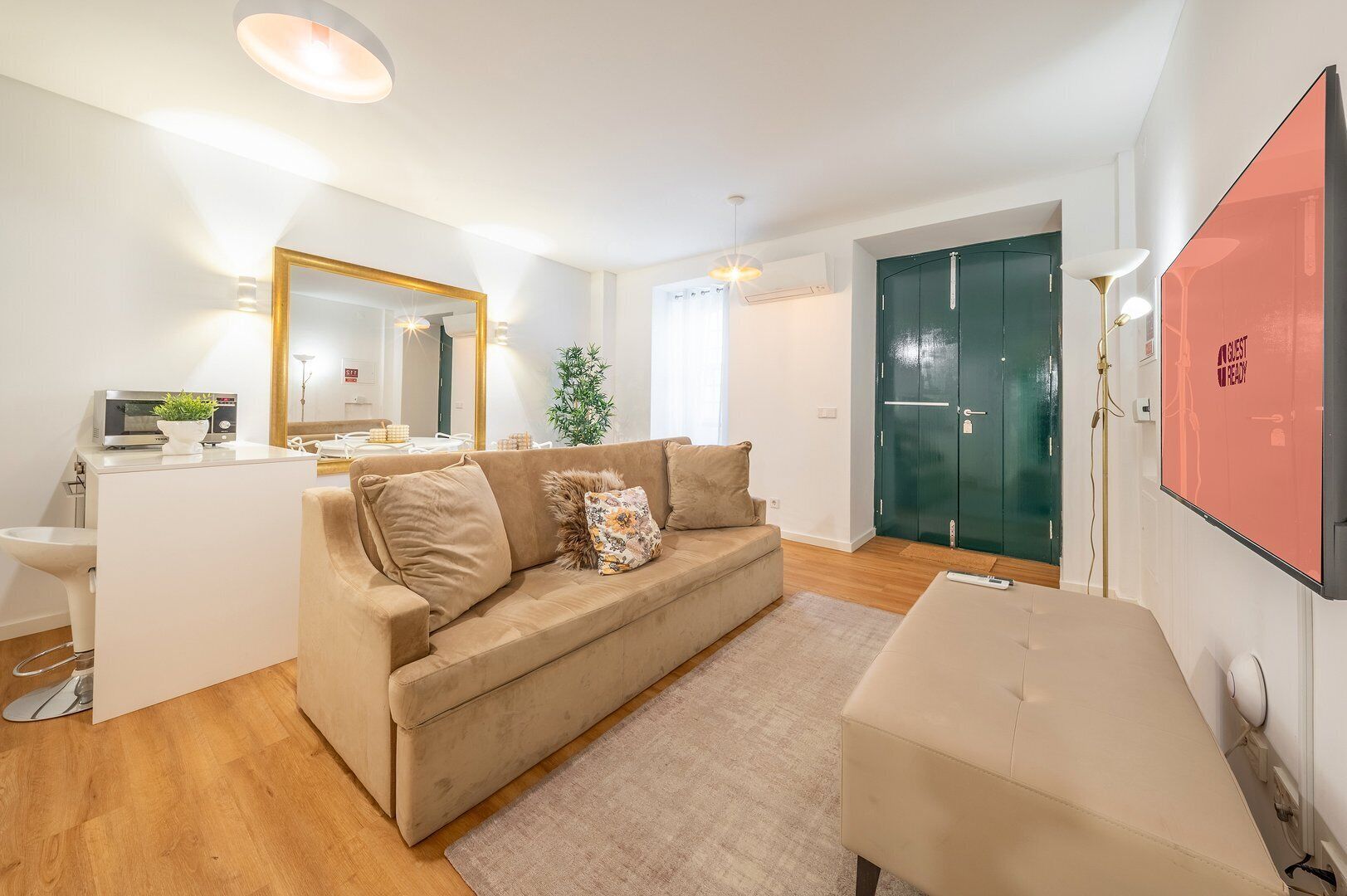 Apartamento (One-Bedroom Apartment)