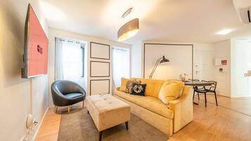 Apartment (Two-Bedroom Apartment) | Exterior