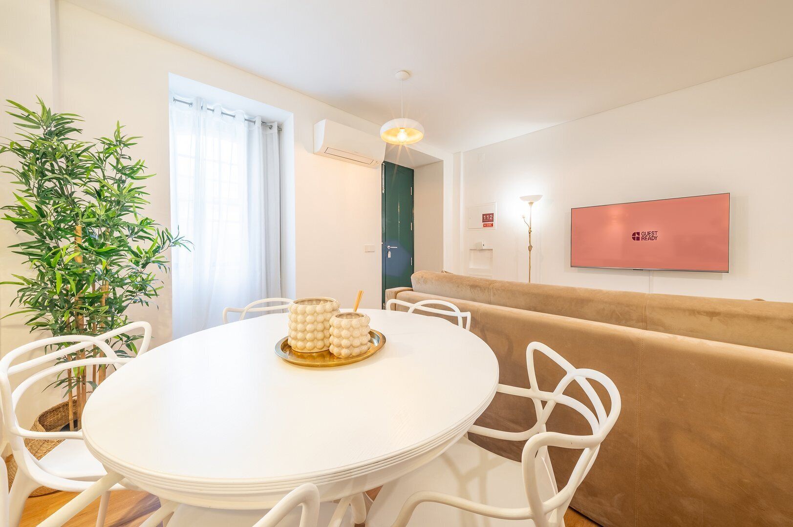 Apartment (One-Bedroom Apartment)