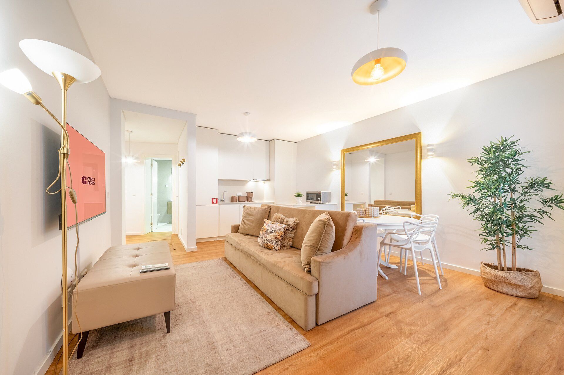 Apartamento (One-Bedroom Apartment)