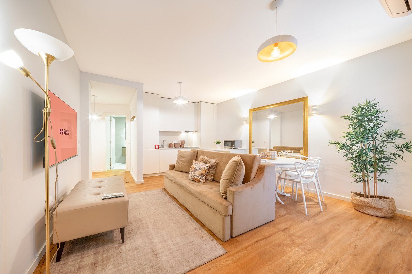 Apartment (One-Bedroom Apartment)