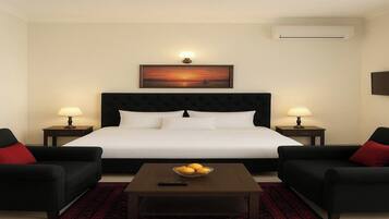 Iron/ironing board, free WiFi