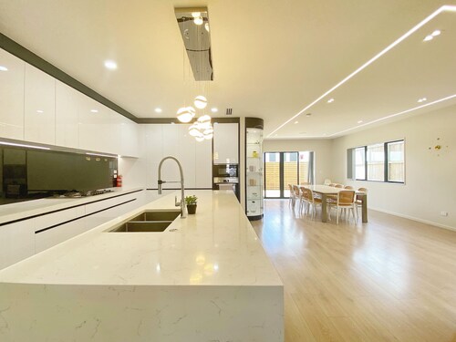 Koromeke Luxury 370sqm New Build– Ideal for Groups