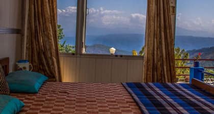 Himvadi Resorts kausani