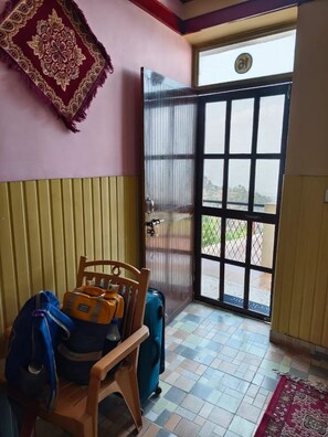 Interior - Himvadi Resorts kausani (Someshwar Range)