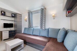 Télévision, table de tennis de table