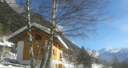 CUCOL HUT