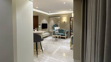 Junior Studio Suite | Living area