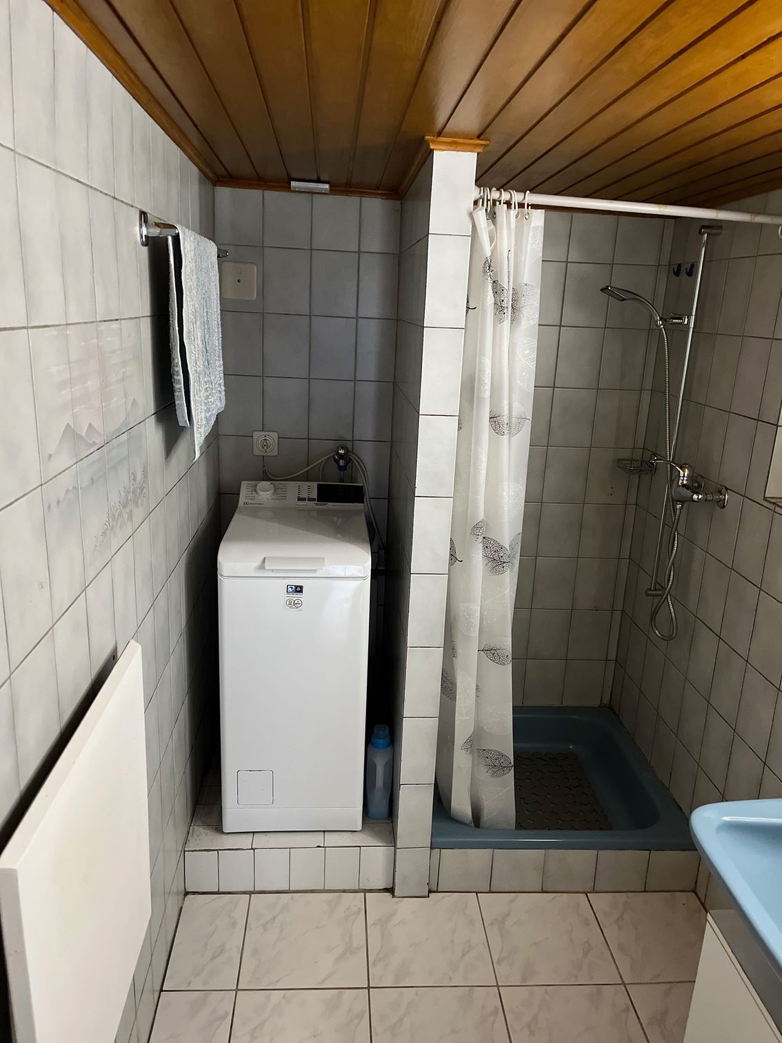 Haartrockner, Toilettenpapier