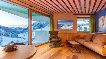 Suite Deluxe, balcón, vistas a la montaña | Vistas desde la habitación