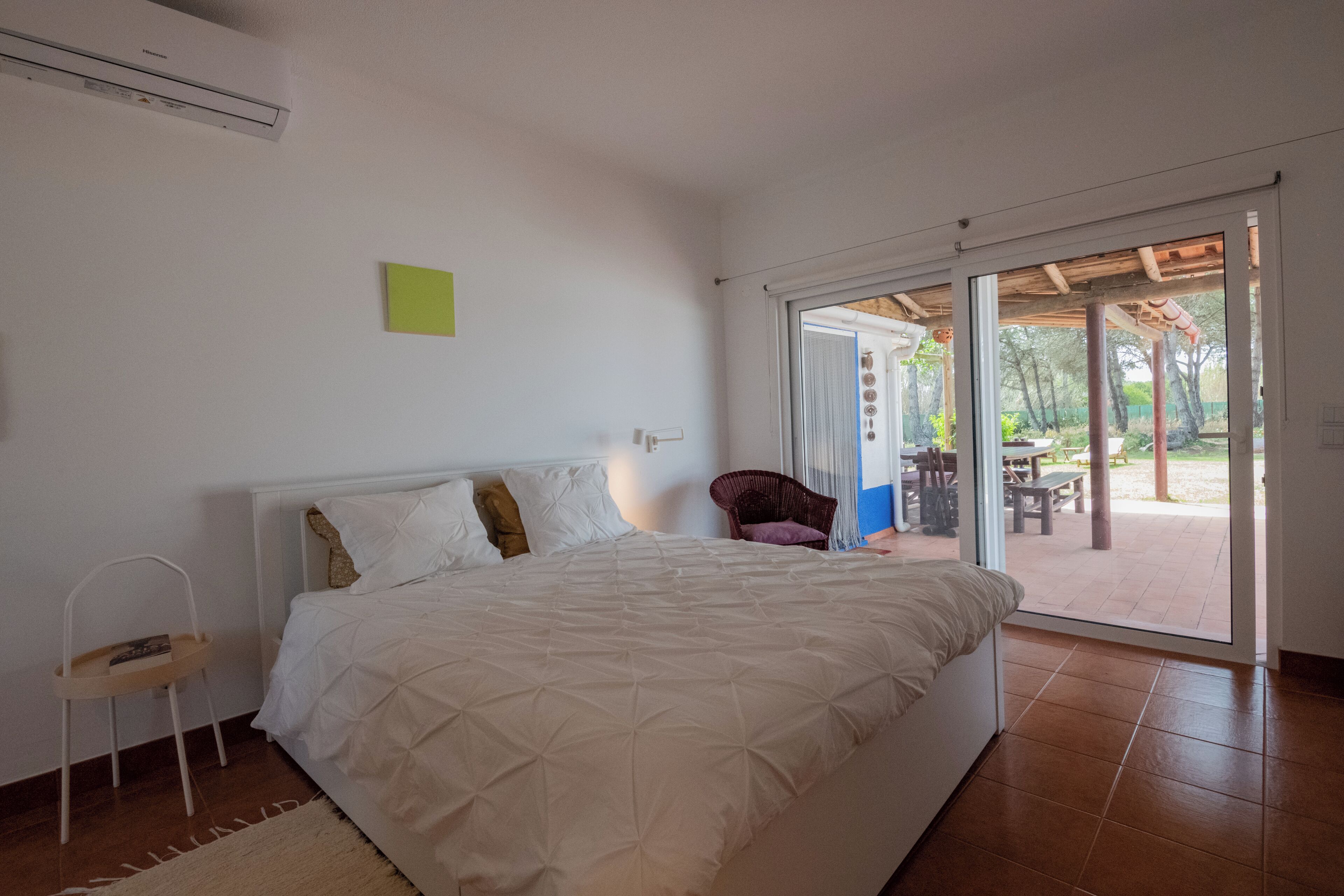 Ferros/tábuas de passar roupa, Wi-Fi de cortesia, roupa de cama