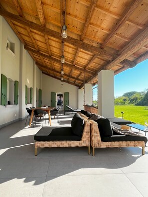 Outdoor dining - Palma Suite (Ca' Nani)