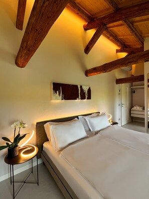4 bedrooms, iron/ironing board, WiFi, bed sheets - Palma Suite (Ca' Nani)