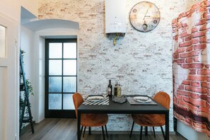 Apartemen, 1 kamar tidur, pemandangan kota | Ruang makan