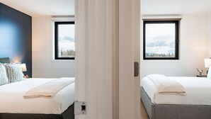 3 bedrooms, iron/ironing board, free WiFi, bed sheets - Escape to Après Hideaway, a spacious Revelstoke townhome with a private hot tub, modern amenities, and cozy living spaces—the perfect retreat after a day of skiing, biking, or mountain adventures. (Revelstoke)