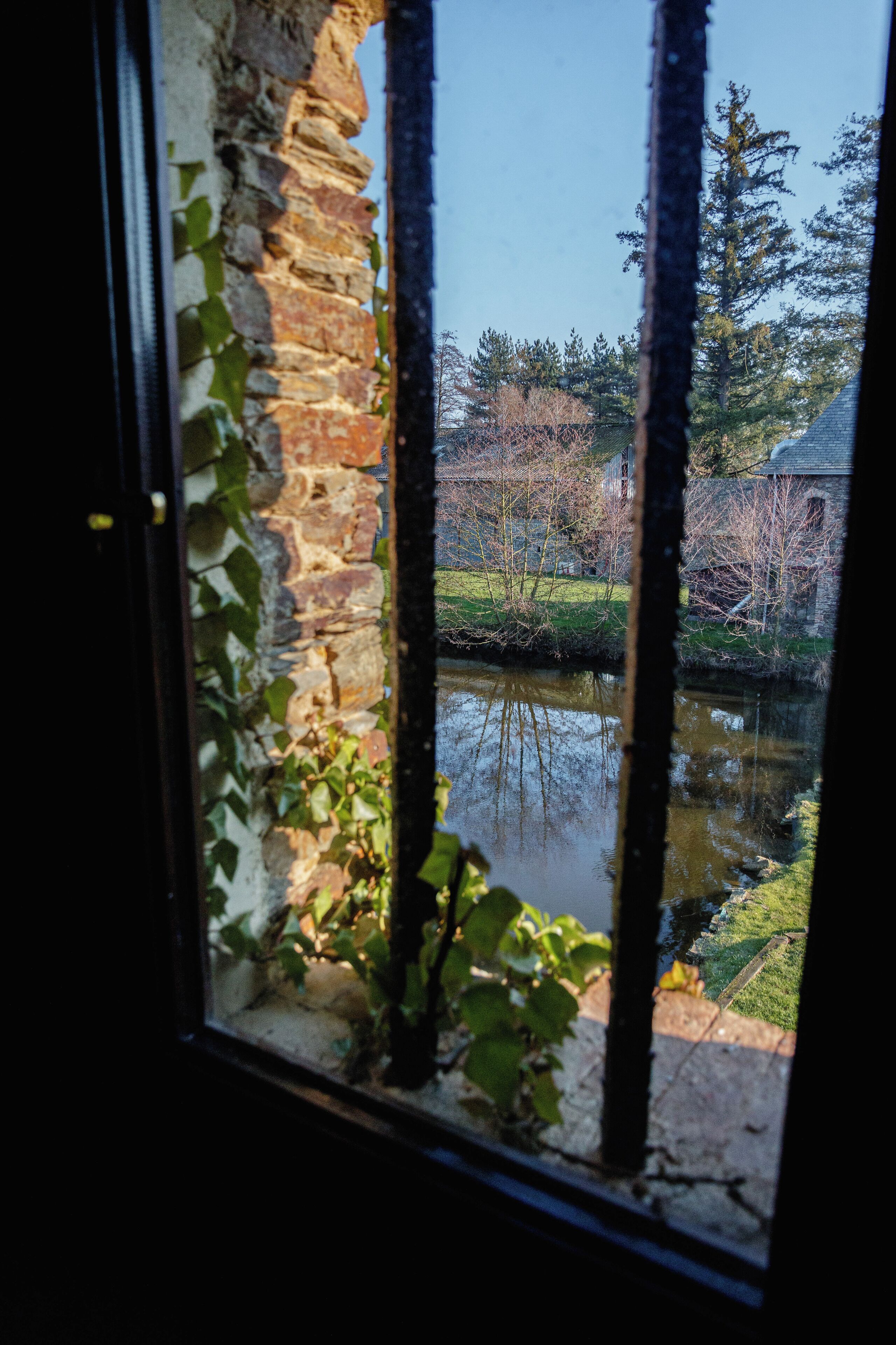 House, Lake View | Interior