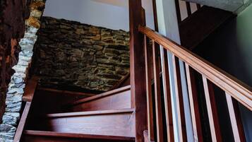 Nhà Deluxe, sân hiên, quang cảnh hồ | Nội thất