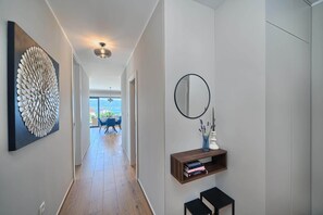 Interior - Tina‘s Place - Sea-View, Pool & Barbecue (Slatine)