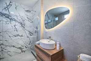 Hair dryer, towels - Mićo's Beach Studio With Pool (Slatine)