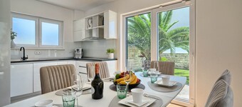 Villa Palm Garden - Private, Pool and Barbecue