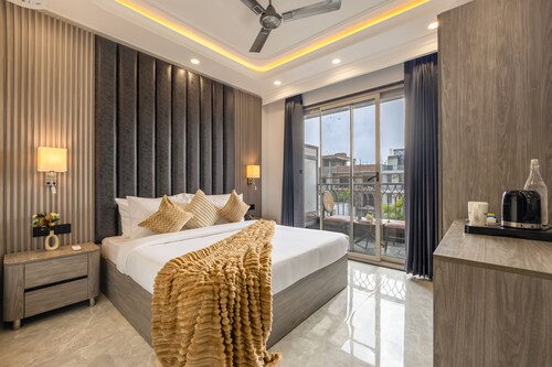 Saltstayz Residences Sector 45