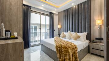 Minibar, in-room safe, desk, laptop workspace