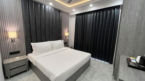 Minibar, in-room safe, desk, laptop workspace - Saltstayz Residences Sector 45 (Haryana)