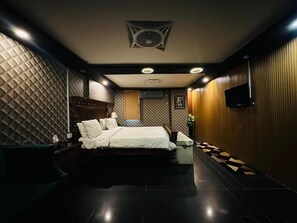 Superior Double Room - Hotel Seaview (Karachi)