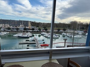 Interior - Cape Horn apartment with harbor view (Courseulles-sur-Mer)