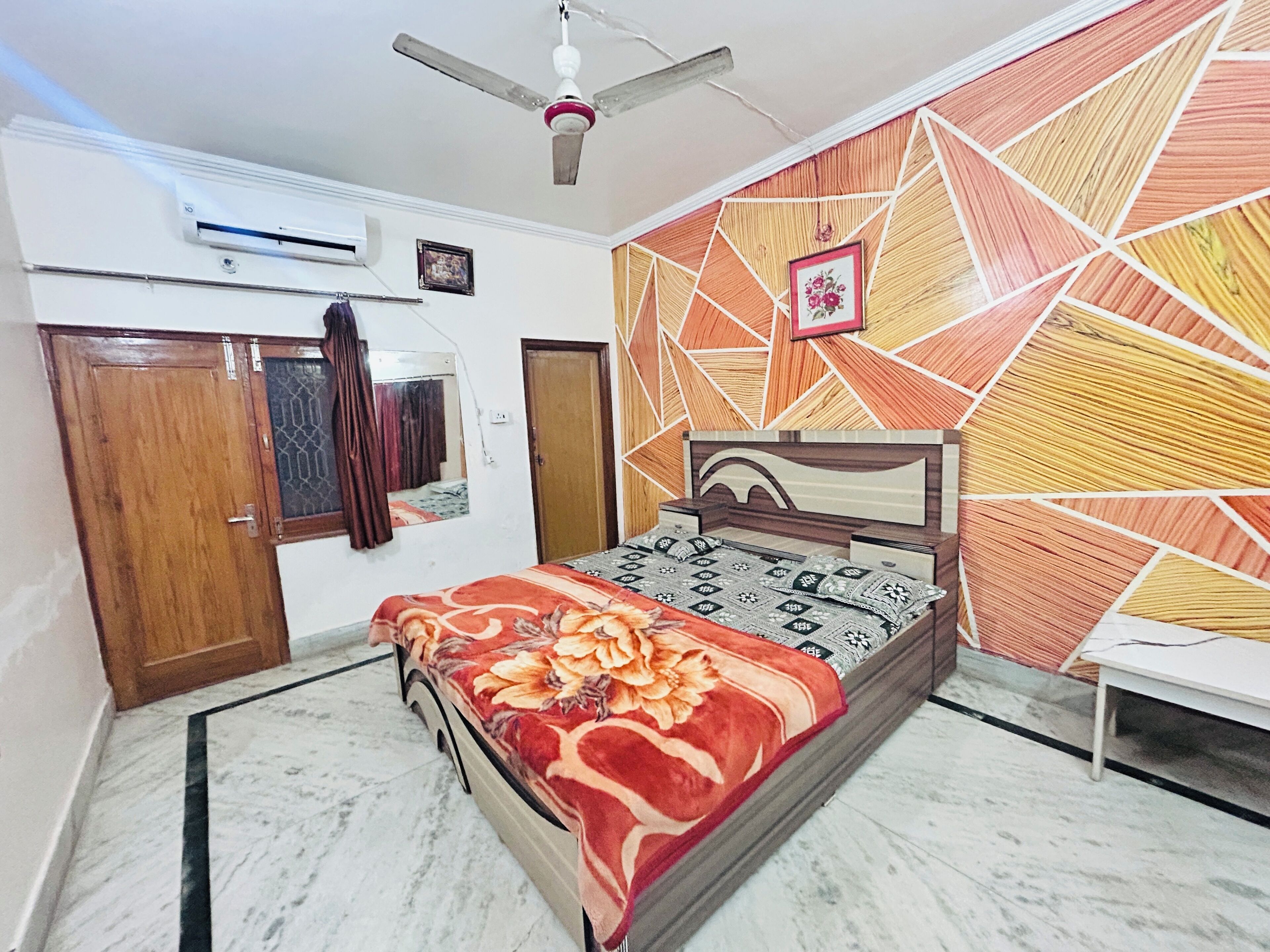 9 Schlafzimmer, Internetzugang