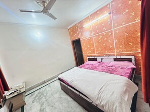 9 soverom og internettilgang