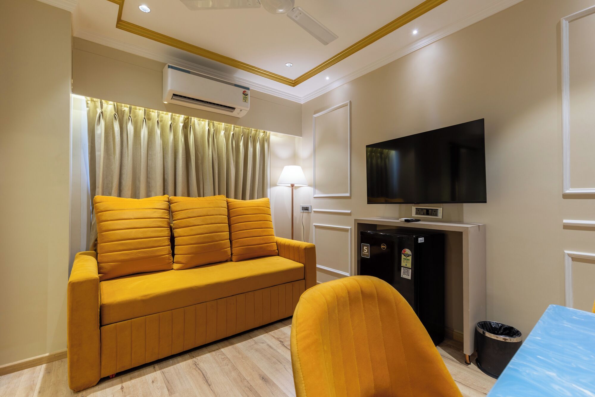 Superior Studio, City View | Living area | Smart TV