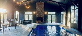 Grangeford Retreat: Indoor Pool, Forest and Restaurants, Trentham