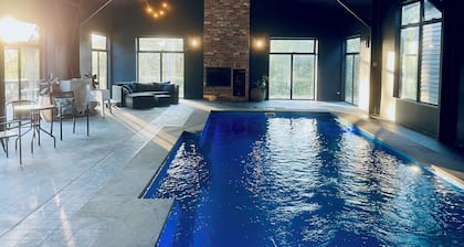 Grangeford Retreat: Indoor Pool, Forest and Restaurants, Trentham