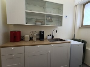 Interior - Trastevere station apartment (Roma)
