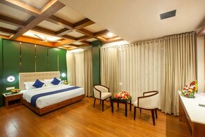 Standard Suite | In-room safe, desk, laptop workspace, soundproofing - Hotel Gentleman Plaza (Alappuzha)