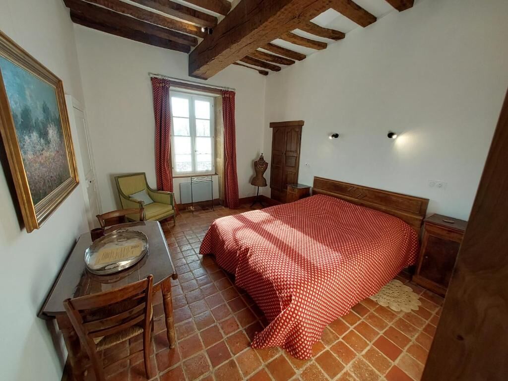 Tradisjonelt dobbeltrom, hageutsikt | Strykejern/-brett og wi-fi (inkludert)