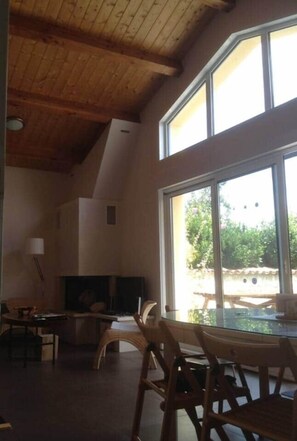 Interior - La Venelle de Cali - Large Home with 3 Separate Units (Île-d'Aix)