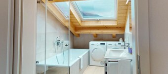 Top floor apartment BergBlick - Spacious, flooded with light, mountain panorama