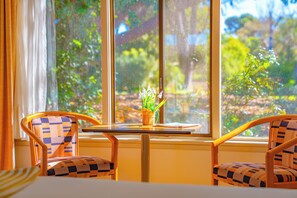 Interior - The Beach Hotel Whyalla (Whyalla)