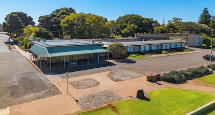 The Beach Hotel Whyalla