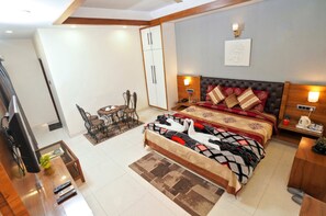 Deluxe Double Room, City View