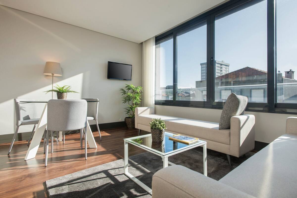 아파트 (One-Bedroom Apartment) | 책상, 노트북 작업 공간, 무료 WiFi, 침대 시트