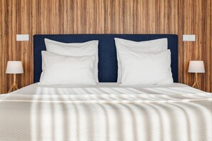 Apartamento (One-Bedroom Apartment with Terrace) | Escrivaninha, espaço de trabalho para notebook, Wi-Fi de cortesia
