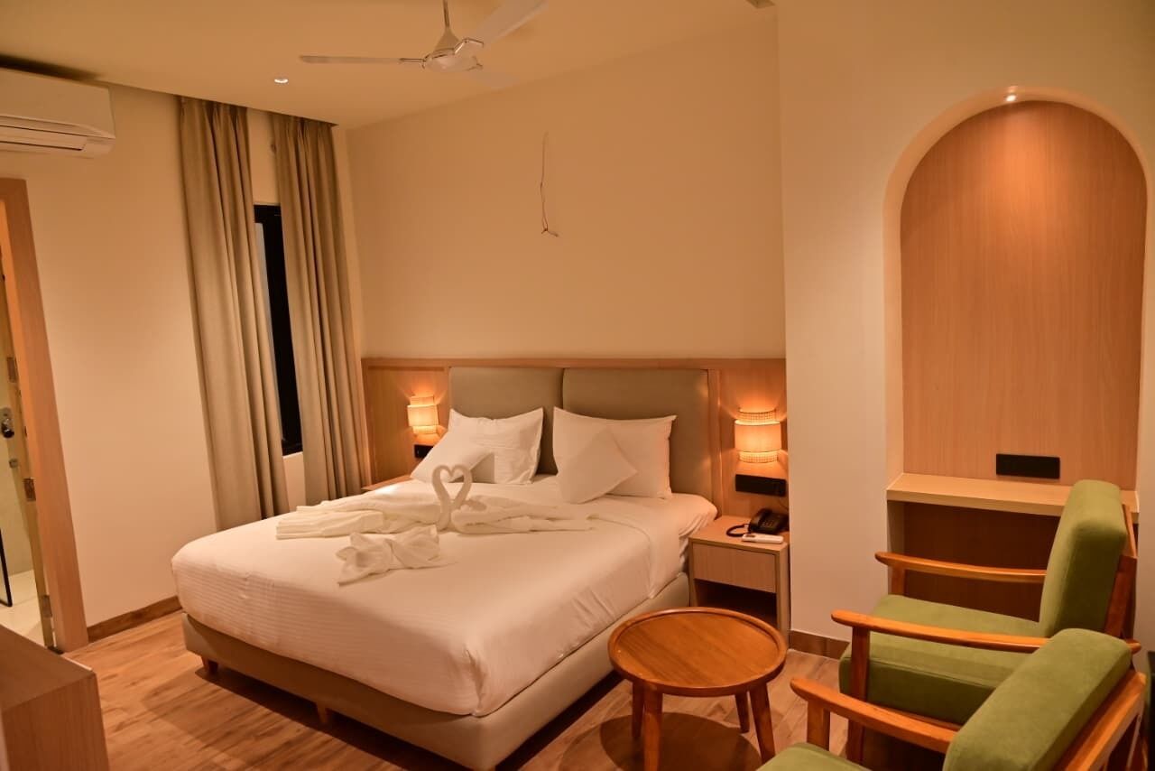 Kahden hengen deluxe-huone, kaupunkinäköala | Työpöytä, kannettavalle tietokoneelle sopiva työtila, ilmainen Wi-Fi