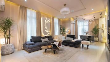 Economy Apartment, Balcony, City View | Living area